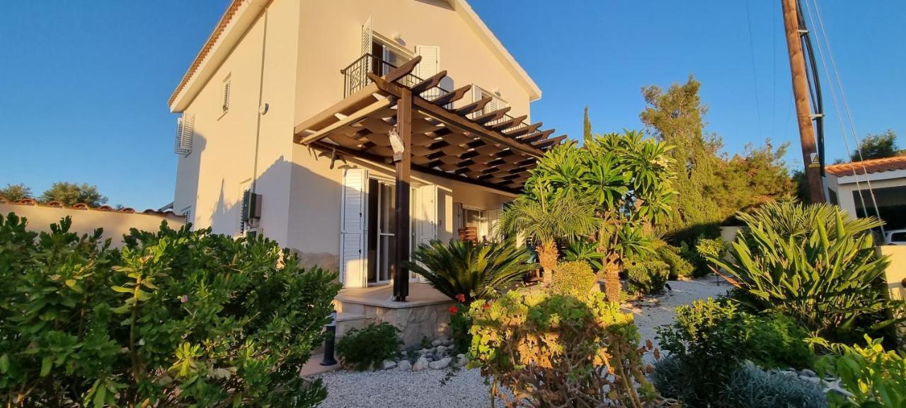Fab Sea And Mountain View Villa, Walking Distance From The Sandy Beach Yialia Екстериор снимка